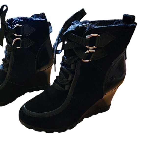 Guess Suede Leather Faux Fur Ankle Boot - Picture 11 of 16